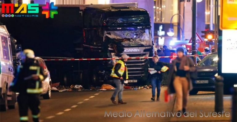Camión atropella a personas en mercado navideño en Berlín