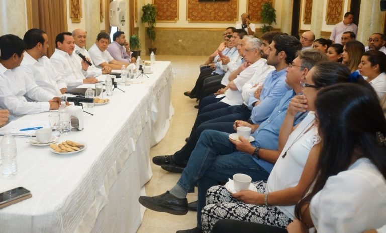 Detonar una mayor derrama economica mediante el turismo: Días Mena