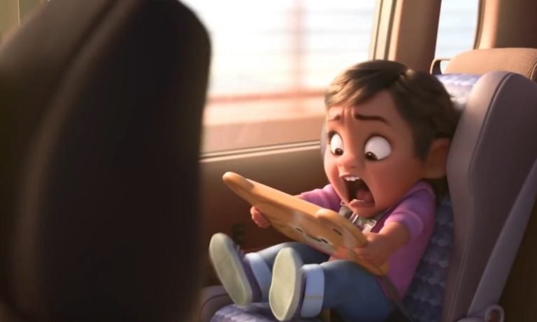 MUY LAMENTABLE, Niña pierde la vida tras golpearse la cabeza con una tablet