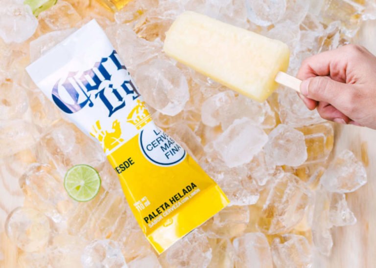 Lanzan paleta de hielo sabor cerveza Corona Light