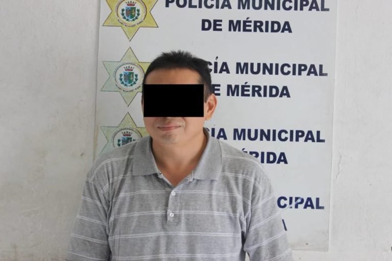 Detienen en Mérida pervertido que grabó con su celular a mujeres y niñas