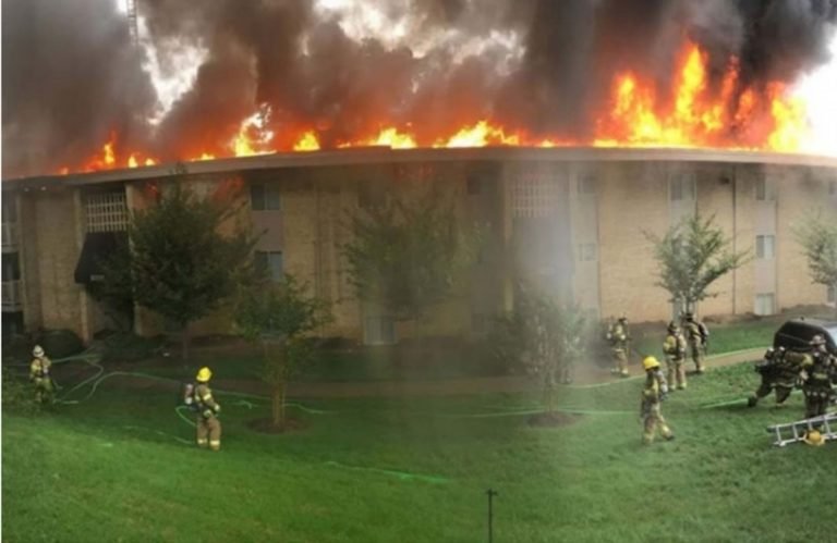 Se molestó con su ex pareja y “ardió Troya”