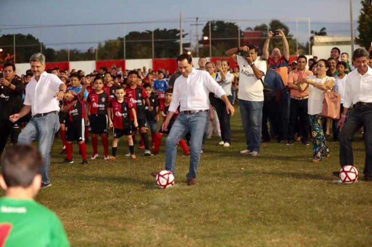 Escuelas de fútbol y béisbol para todos los municipios de Yucatán: @MauVila