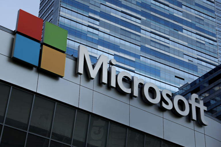 Microsoft supera valor bursátil de Apple