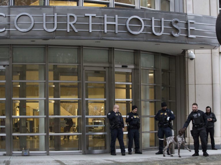 Otro excómplice incrimina a El Chapo en actividades de narcotráfico y sobornos a policías