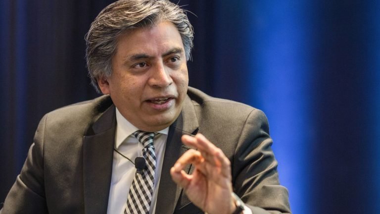 Próximo Gobierno de México contribuyó a volatilidad en mercados locales: Esquivel