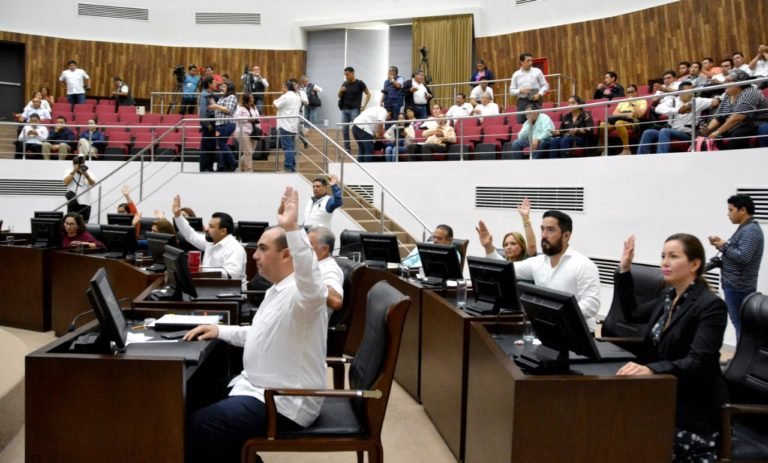 LXII Legislatura exhorta aplicar medidas urgentes para combatir la violencia contra la mujer