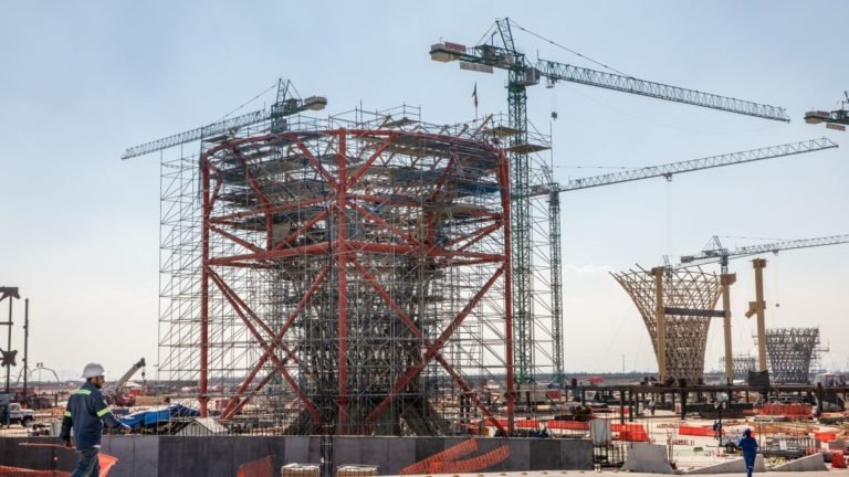 Si paran obras del NAIM, GACM entraría en ‘default’ técnico