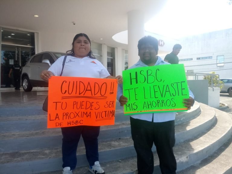 Clientes de HSBC se manifestaron por ser ignorados por el Banco.