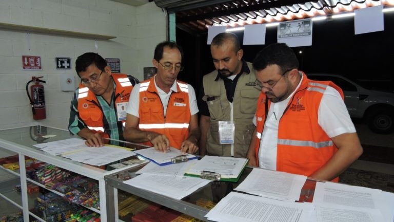 Procivy inspecciona la Feria de la Pirotecnia de Conkal @pcivilyucatan