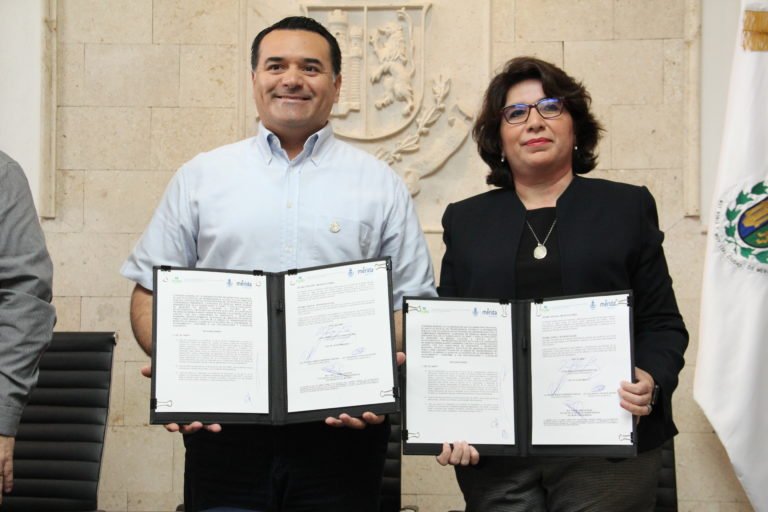 Firman convenio de colaboración Inaip Yucatán y Ayuntamiento de Mérida