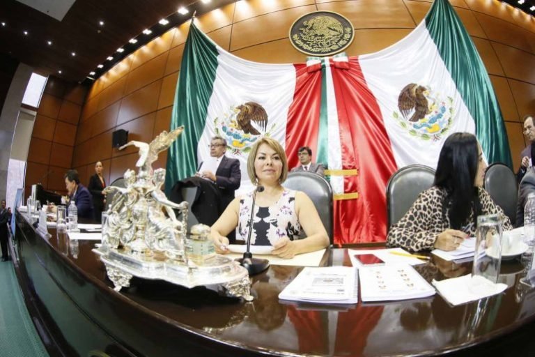 Pide PAN respetar los derechos laborales de los trabajadores de la Administración Pública