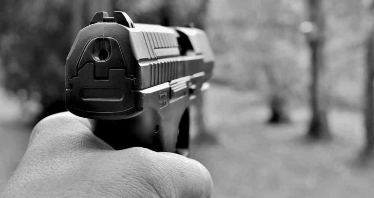 Mexicanos, con derecho a tener armas en su casa para legítima defensa