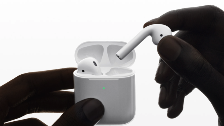 Apple presenta sus nuevos audifonos con opción de carga inalámbrica