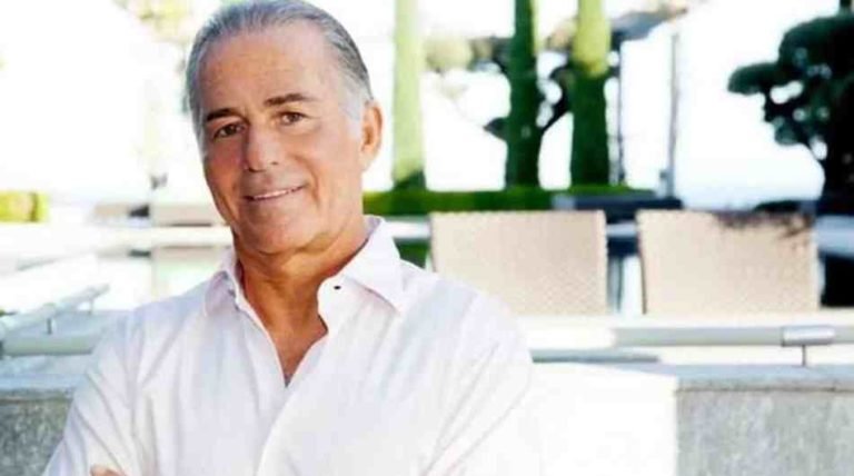 La quería más grande y le quedo tiesa