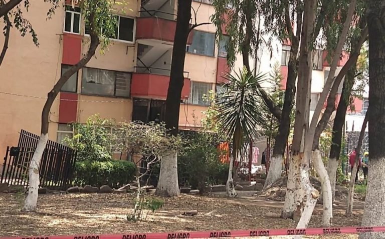 Edificio en Unidad Lindavista sufre graves daños por sismo