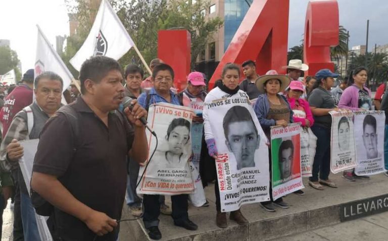 Juez dejó en libertad anoche a un implicado en caso Iguala, informa AMLO