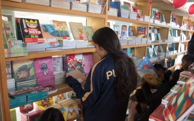 Papelerías, editoriales y librerías serán consideradas esenciales por regreso a clases