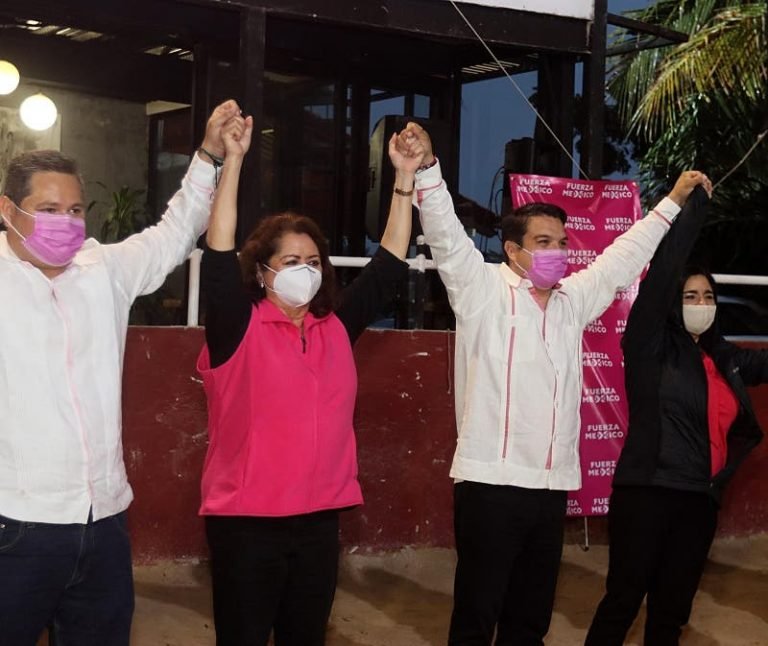 Milagros Romero y Silvia López, en Fuerza México