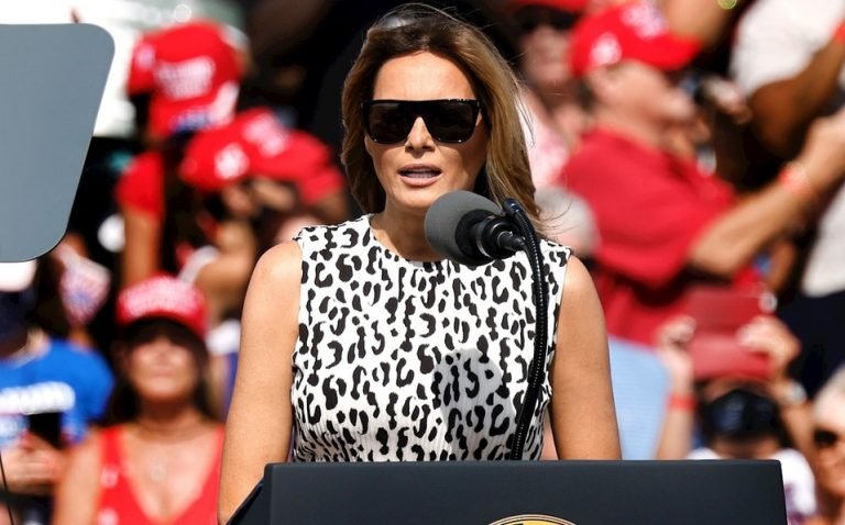 Melania Trump acusa ser objeto de ataques tras el caos generado en el Capitolio