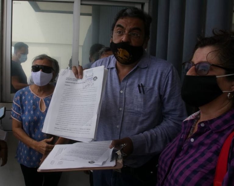 Frena se ampararía contra diputados