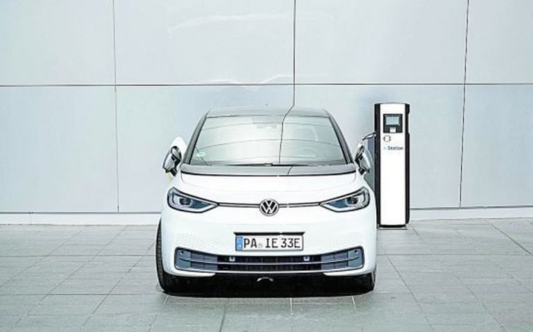 VW se pone la meta de vender un millón de autos eléctricos