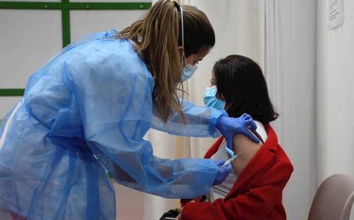 dinamarca-continua-proceso-vacunacion-covid_0_27_1200_746