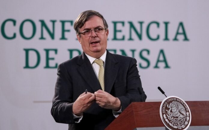 ebrard-escala-espana-viaje-rusia