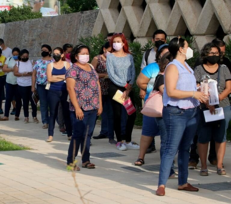 Maestros opinan de medidas por el regreso a las aulas