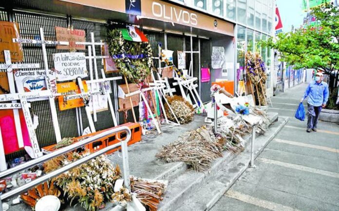 vecinos-zona-instalaron-ofrenda-estacion