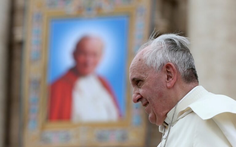 Policía italiana descubre carta con balas enviada al Papa Francisco