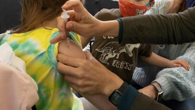 Estas son las sedes y horarios de vacunación anticovid para menores de 15 a 17 años en CDMX