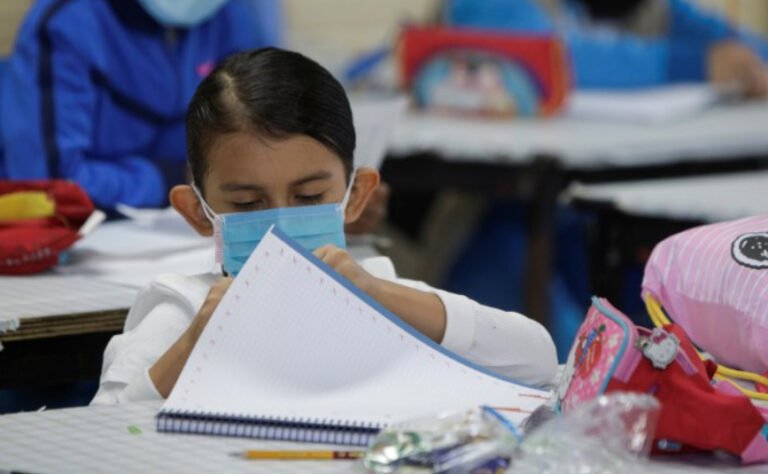¿Por qué no habrá clases este 27 de mayo?