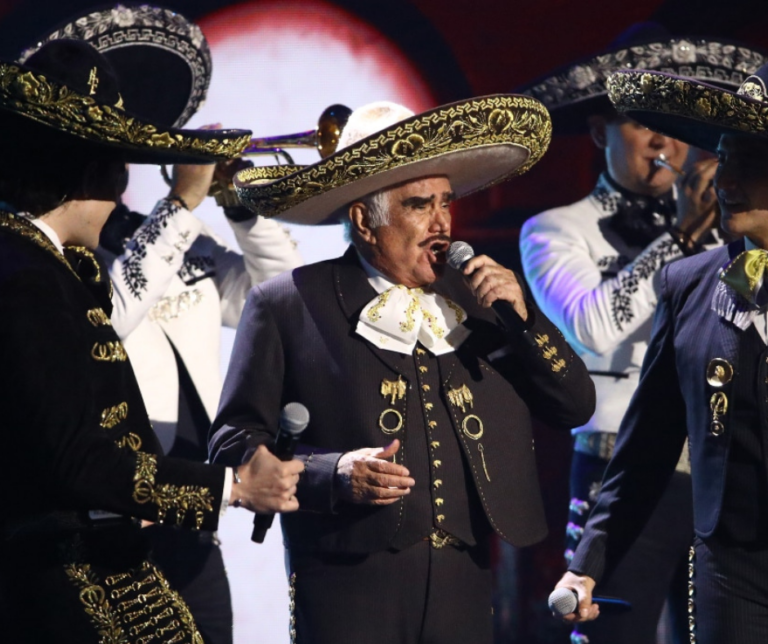 Academias de los Grammy agradecen a Vicente Fernández su legado