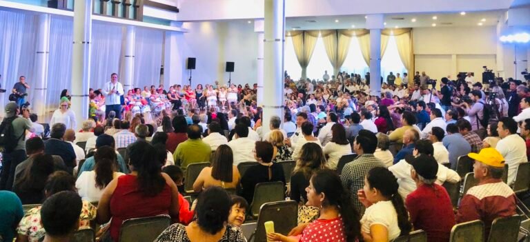 Marcelo Ebrard Casaubón en Mérida! reunió a cientos de simpatizantes en Yucatán