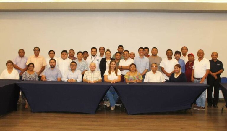 Sindicatos “le entran” con Ceci Patrón para fortalecer Mérida