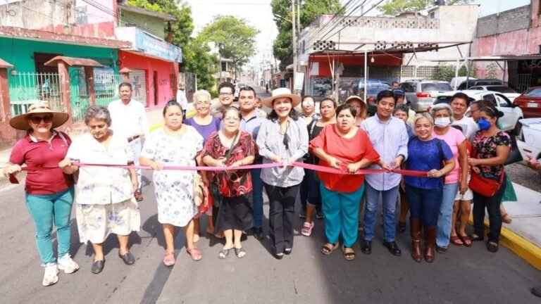 Alcaldesa Yolanda Osuna Huerta inaugura la rehabilitación de la avenida Niño Artillero en Tamulté de las Barrancas