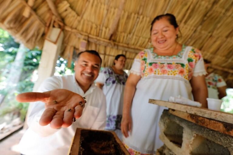 Renán Barrera se Compromete con los Productores en su Recorrido por Maní, Yucatán