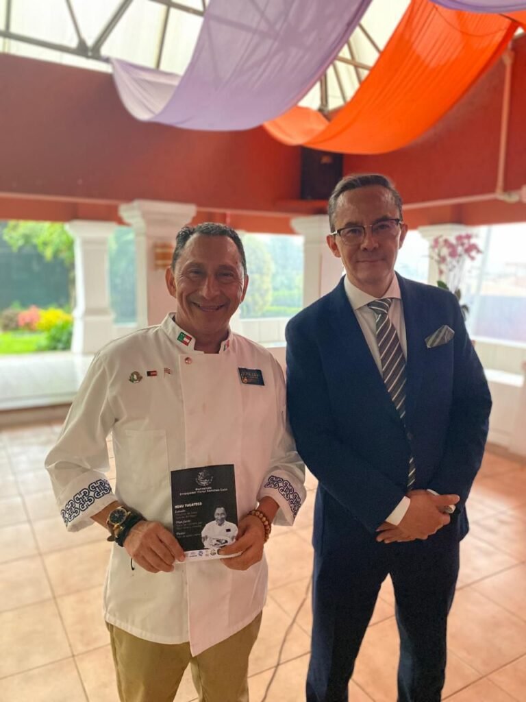 Con platillos yucatecos se recibe al nuevo embajador de México en Costa Rica