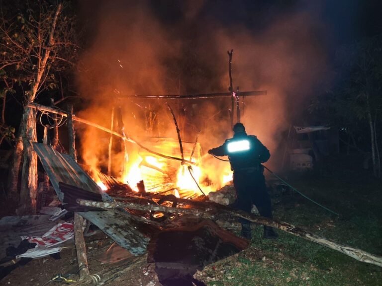 Fuego consume cocina en Tizimín; solo se reportan pérdidas materiales