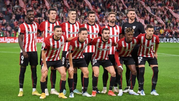 athletic-club-lining-up-before-a-la-liga-match-39599